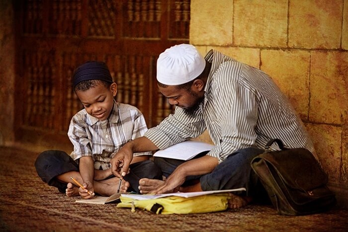 Jangan Meninggalkan Generasi Yang Lemah